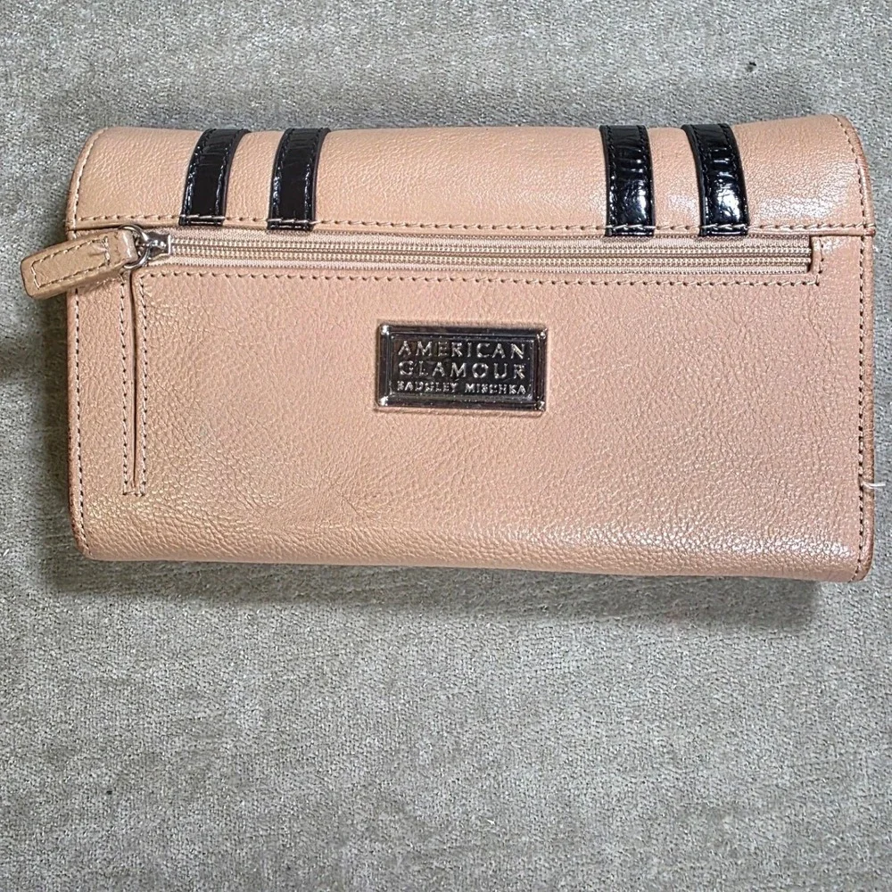 American Glamour Badgley Mischka Tan Black Patent Striped Trifold Wallet Womens